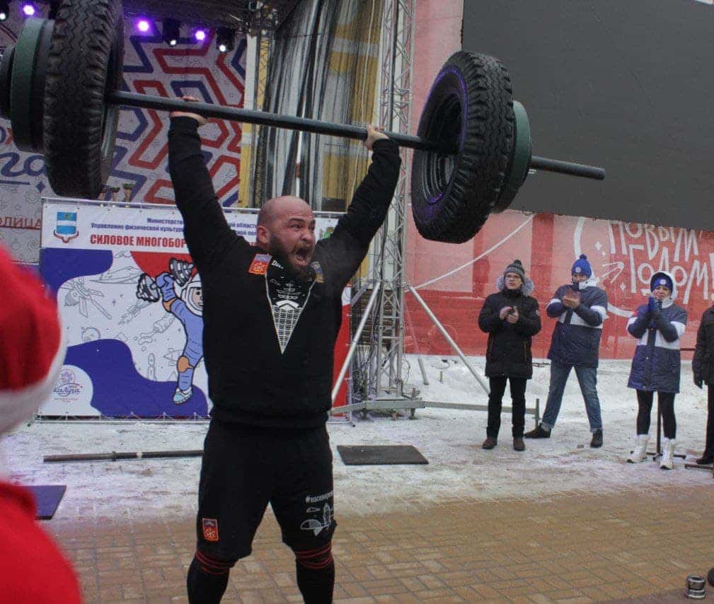 Леон Мирошник подъем акселя 167.5 кг.